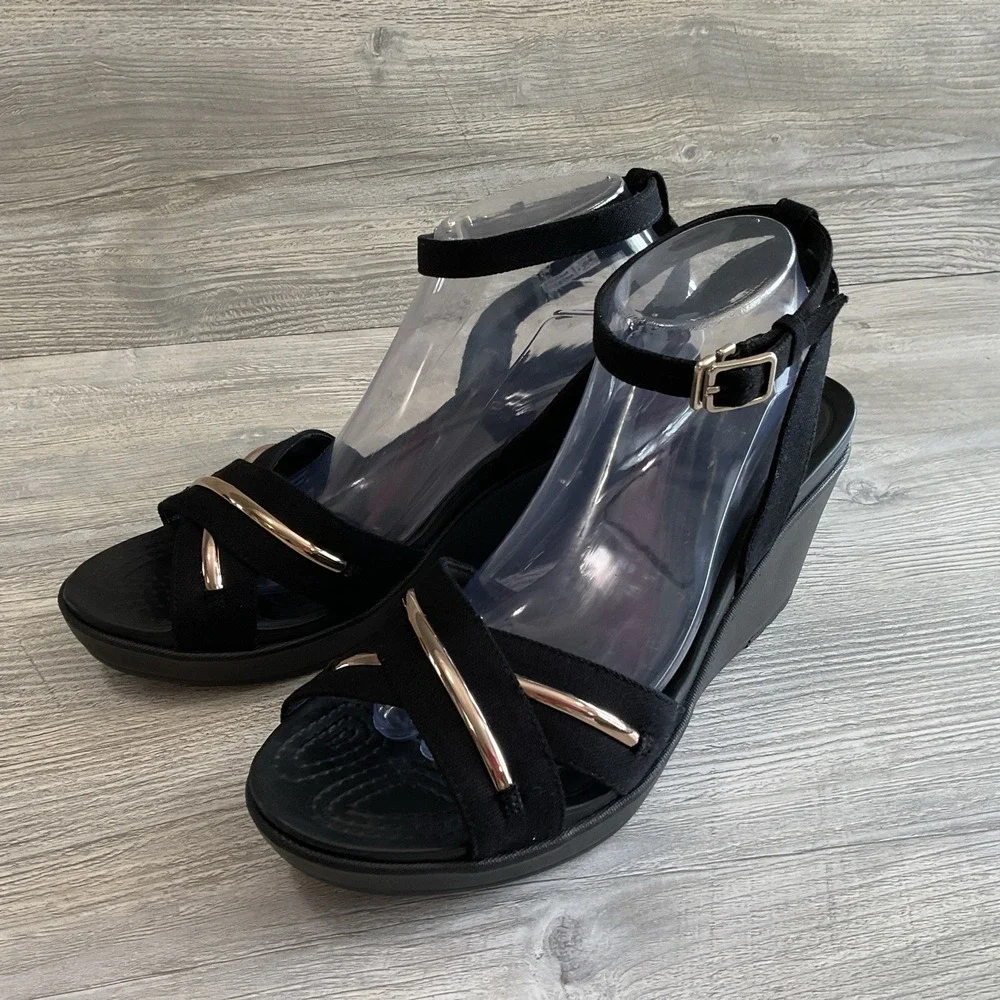 Crocs Leigh II Womens Size 11 CrossStrap Metalblock Ankle Wedge Black Sandals